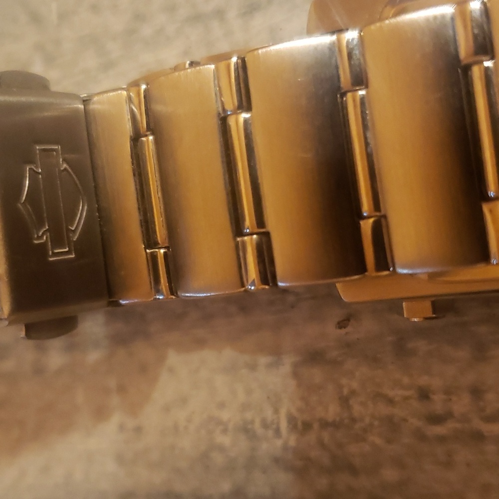 Harley Davidson Women's Watch New Battery ! Works Great - Picture 4 of 6